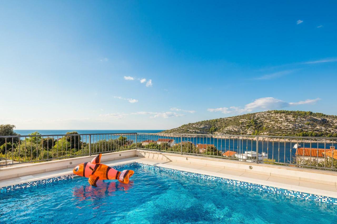 Villa Diomedes With The Sea View And The Pool Rogoznica  Exterior photo