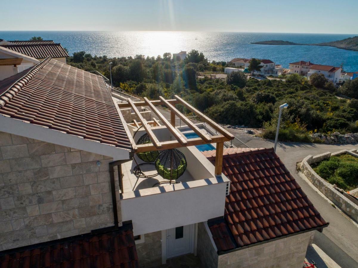Villa Diomedes With The Sea View And The Pool Rogoznica  Exterior photo